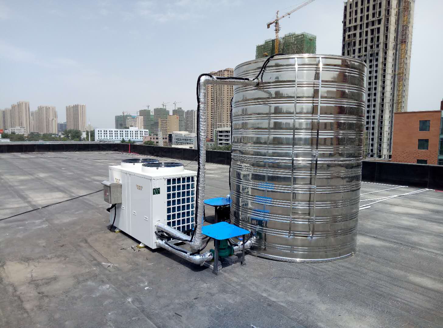 酒店、賓館洗浴熱水用什么好，福威斯空氣能熱水器*佳選擇